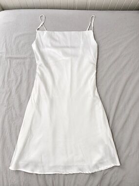 Simons White Slip Mini Dress with Spaghetti Straps (PERFECT AS A GRAD DRESS!!)